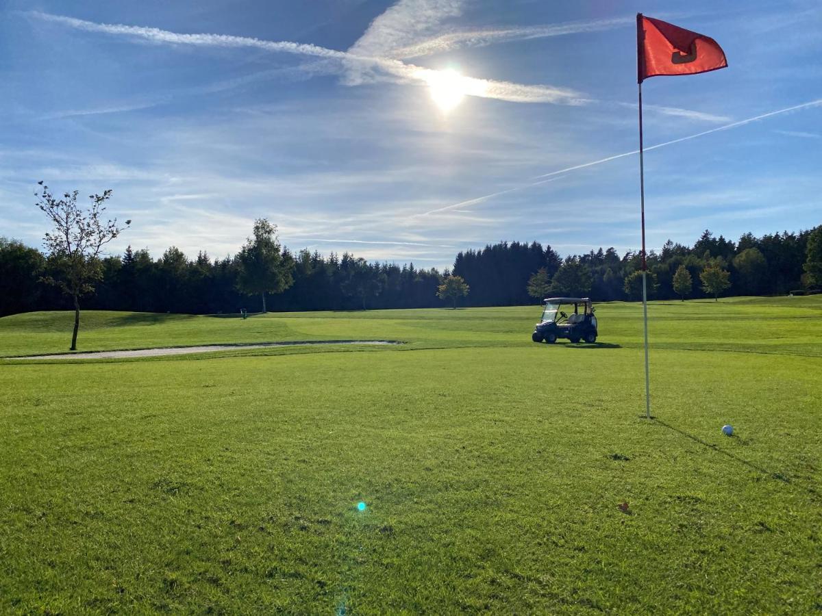 Barrierefreie Ferienwohnungen In Der Naehe Der Golf- Und Freizeitanlage Mudau Luaran gambar